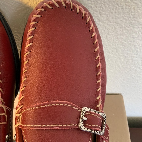 NEW! Minnetonka Moccasins Red Size 5 - Picture 6 of 10